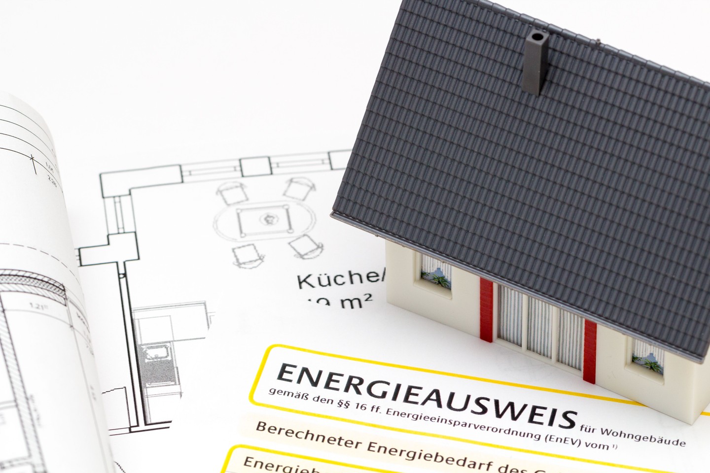 Bild zeit ein Haus und den Energieausweis